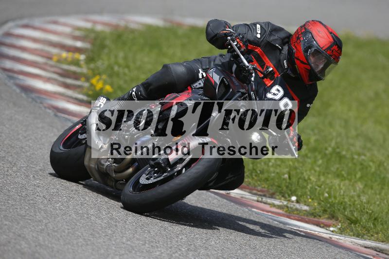 /Archiv-2024/29 12.06.2024 MOTO.CH Track Day ADR/Gruppe blau/90